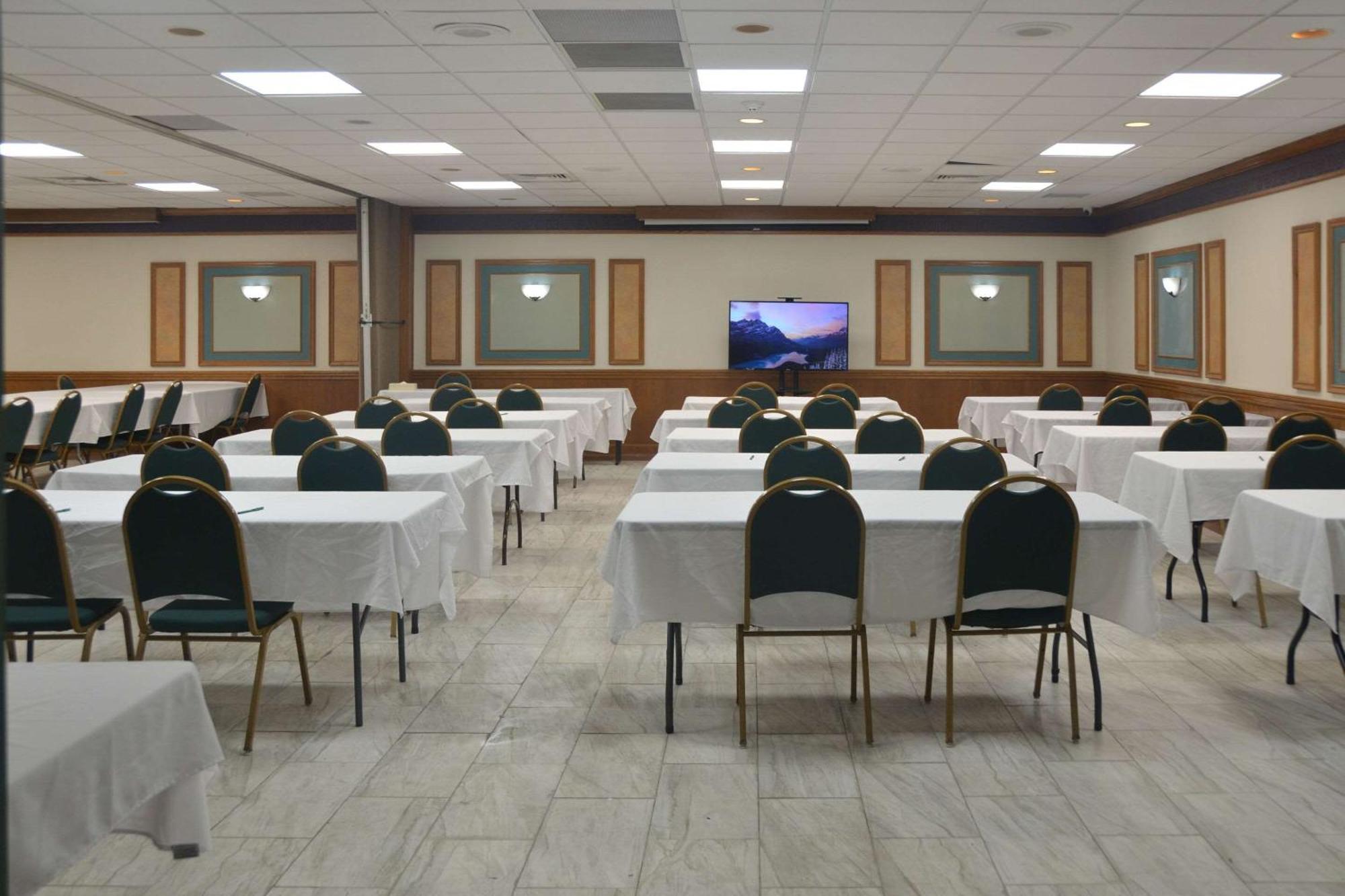 Quality Inn Perrysburg Eksteriør billede