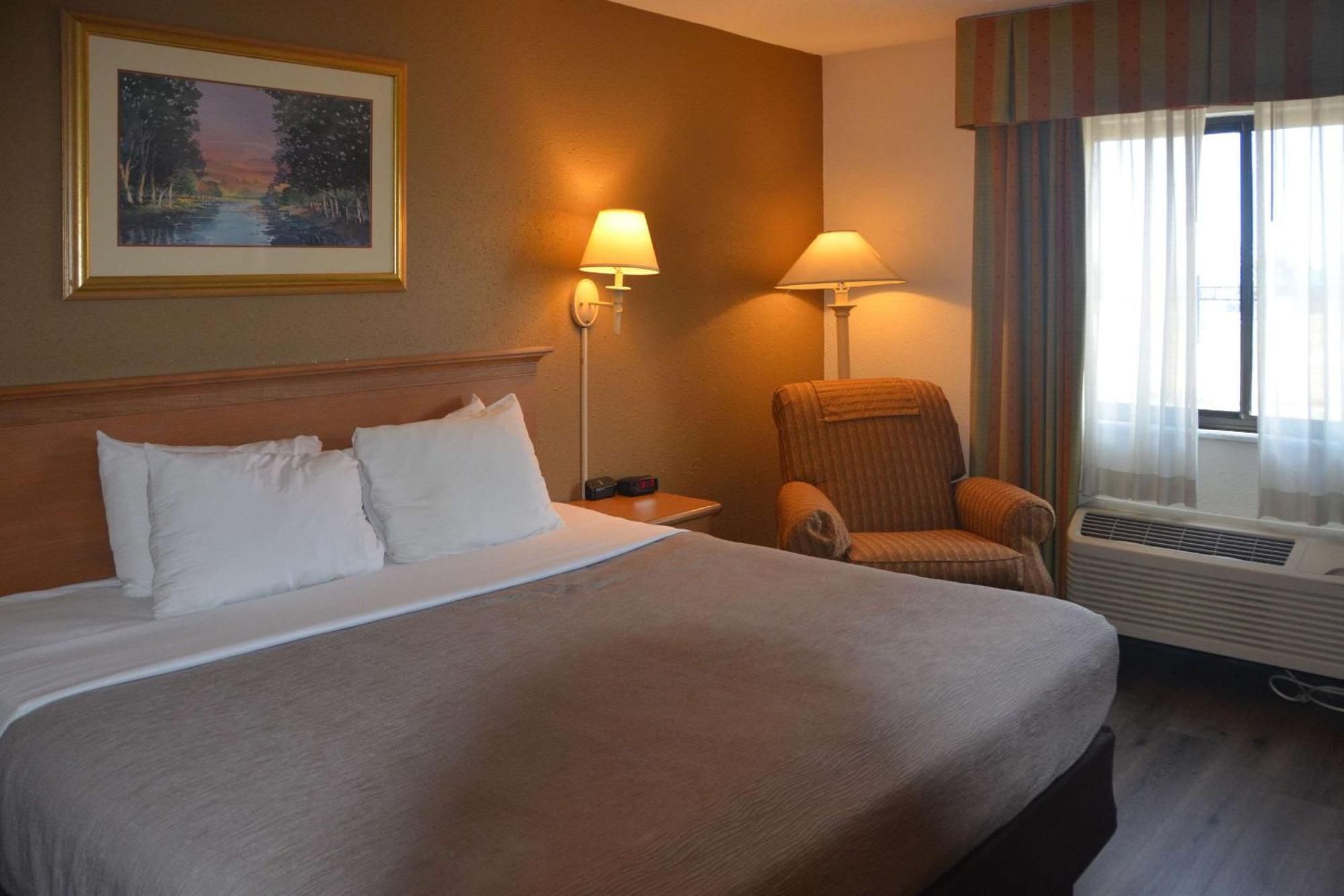 Quality Inn Perrysburg Eksteriør billede